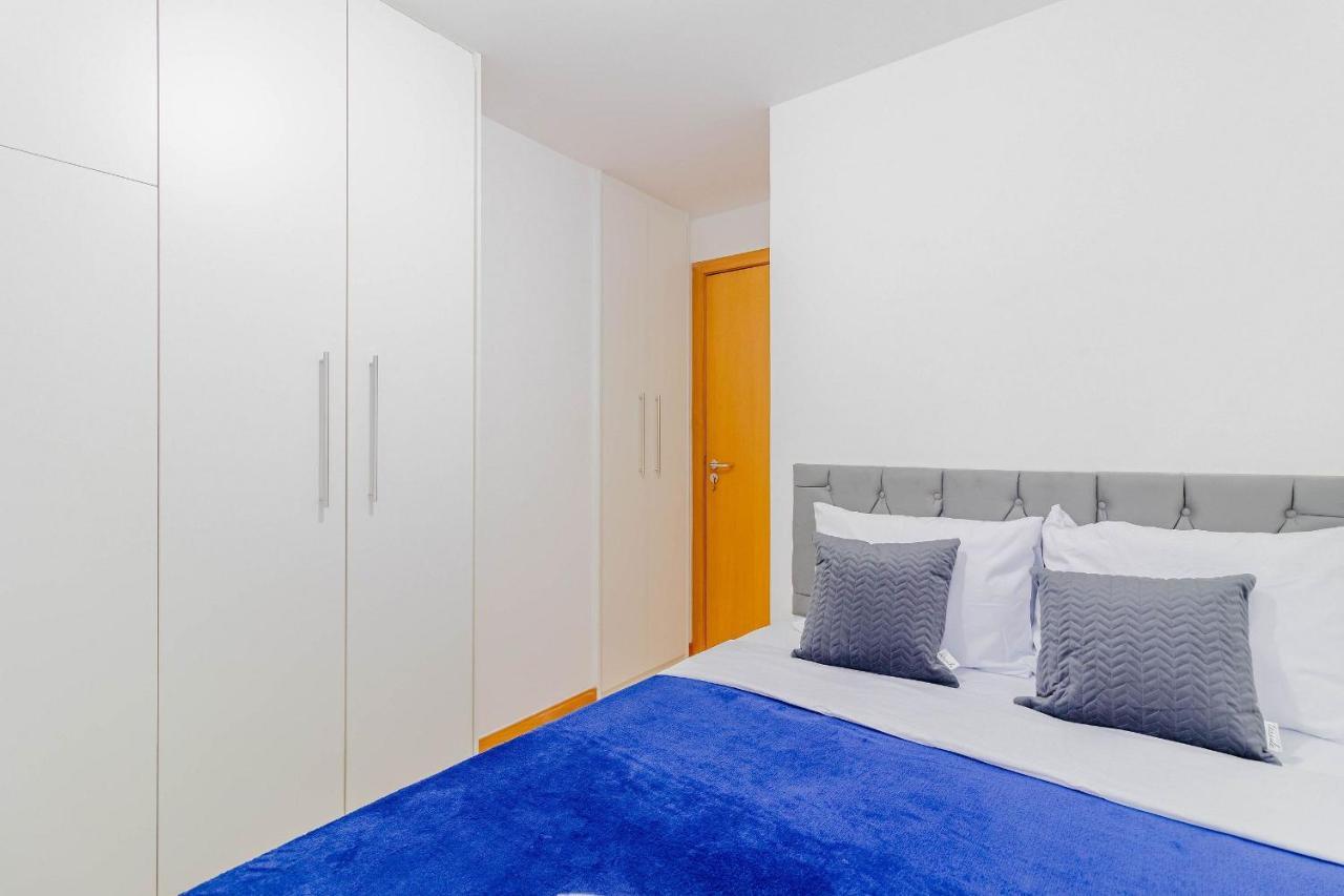 Apartamento Br07 Apto 2/4 A 550m Da Porto Da Barra *